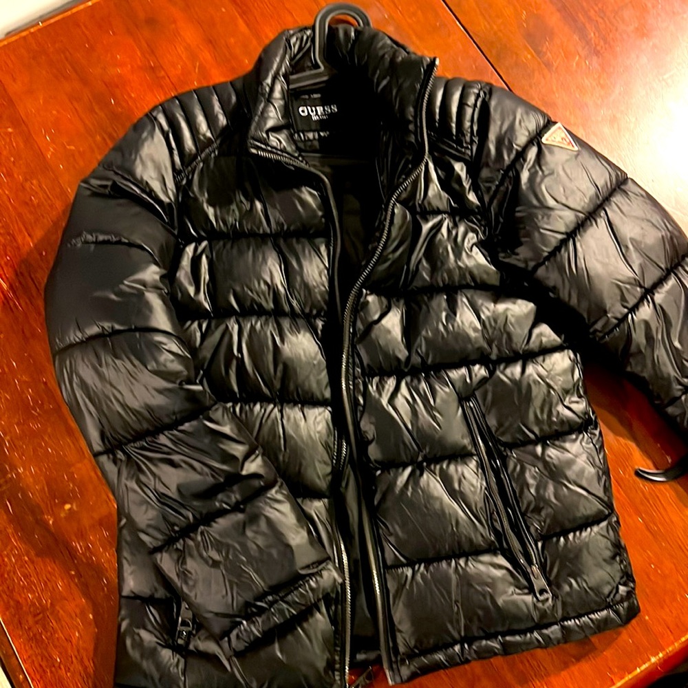 Guess men’s puffer jacket
